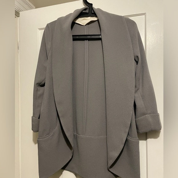 Aritzia Blazer - Picture 1 of 3